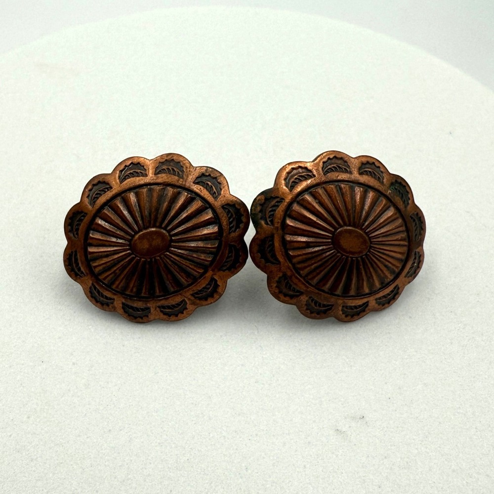 Vintage Copper Sunburst Concho Screw Back Earrings Scalloped Edge Southwestern